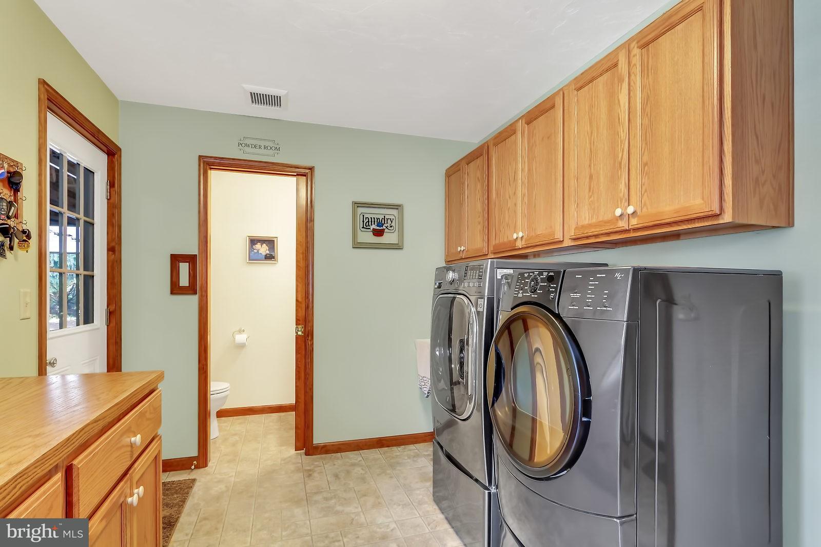 306 Glenview Road Spring Grove, PA 17362 - Photo 10 of 34