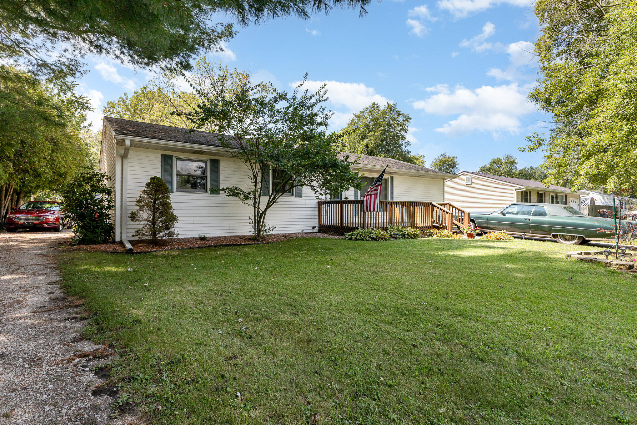 4857 Concord Road Demotte, IN 46310 - Photo 2 of 15 2038x1359
