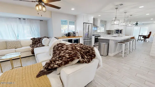 $3,200 | 5426 South College Avenue, Tempe, AZ 85283