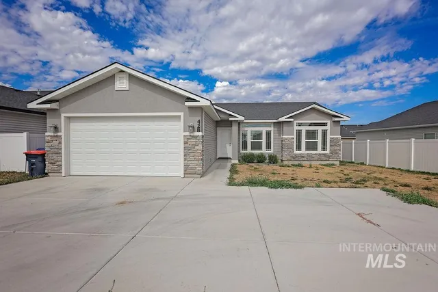 $359,900 | 428 Southwood Avenue West, Twin Falls, ID 83301