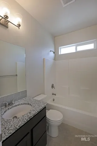 $359,900 | 428 Southwood Avenue West, Twin Falls, ID 83301