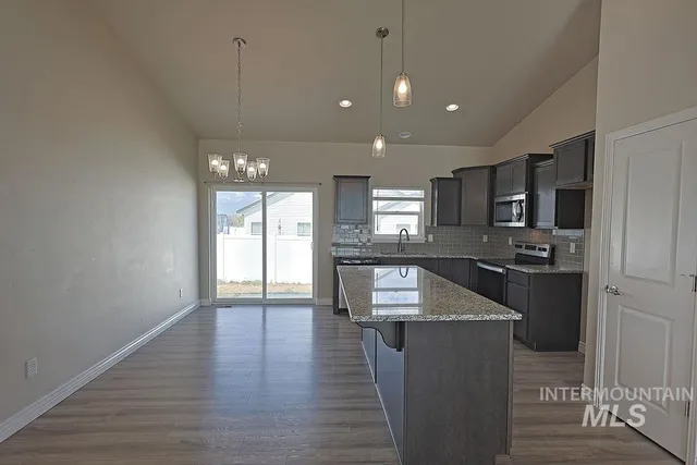 $359,900 | 428 Southwood Avenue West, Twin Falls, ID 83301