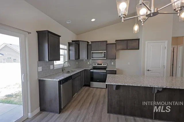 $359,900 | 428 Southwood Avenue West, Twin Falls, ID 83301