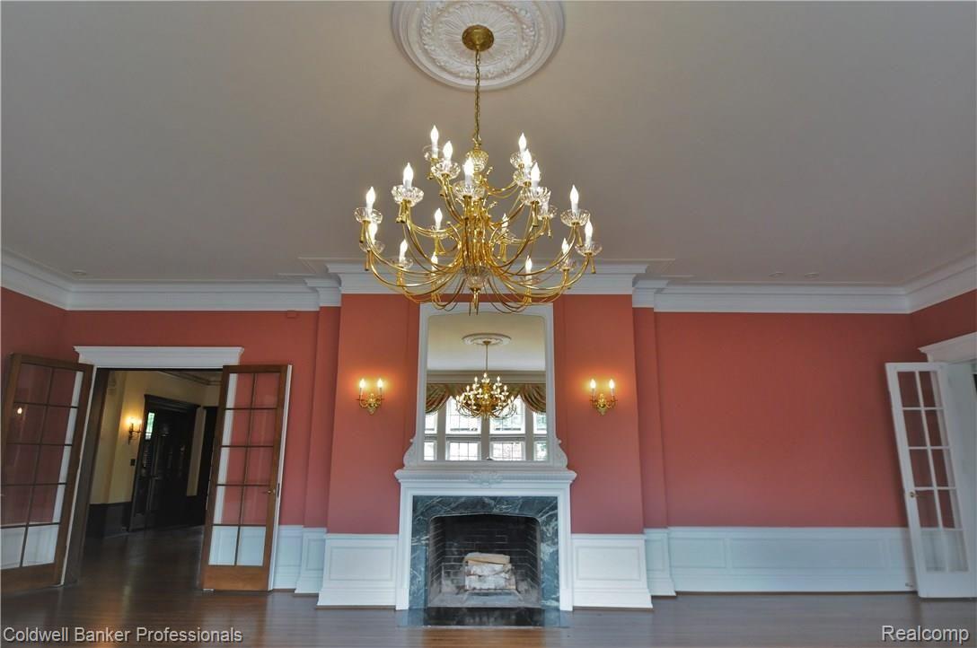 1007 Bishop Road Grosse Pointe, MI 48230 - Photo 12 of 59 DSC_1779.JPG