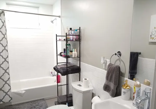 $3,800 | 17 Ashley Street, Unit 2, Boston, MA 02130