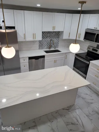 $2,450 | 2502 Federal Street, Philadelphia, PA 19146