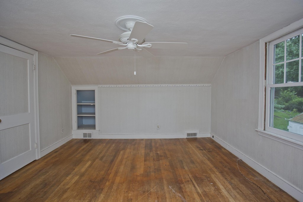 515 Maple Road Longmeadow, MA 01106 - Photo 13 of 22
