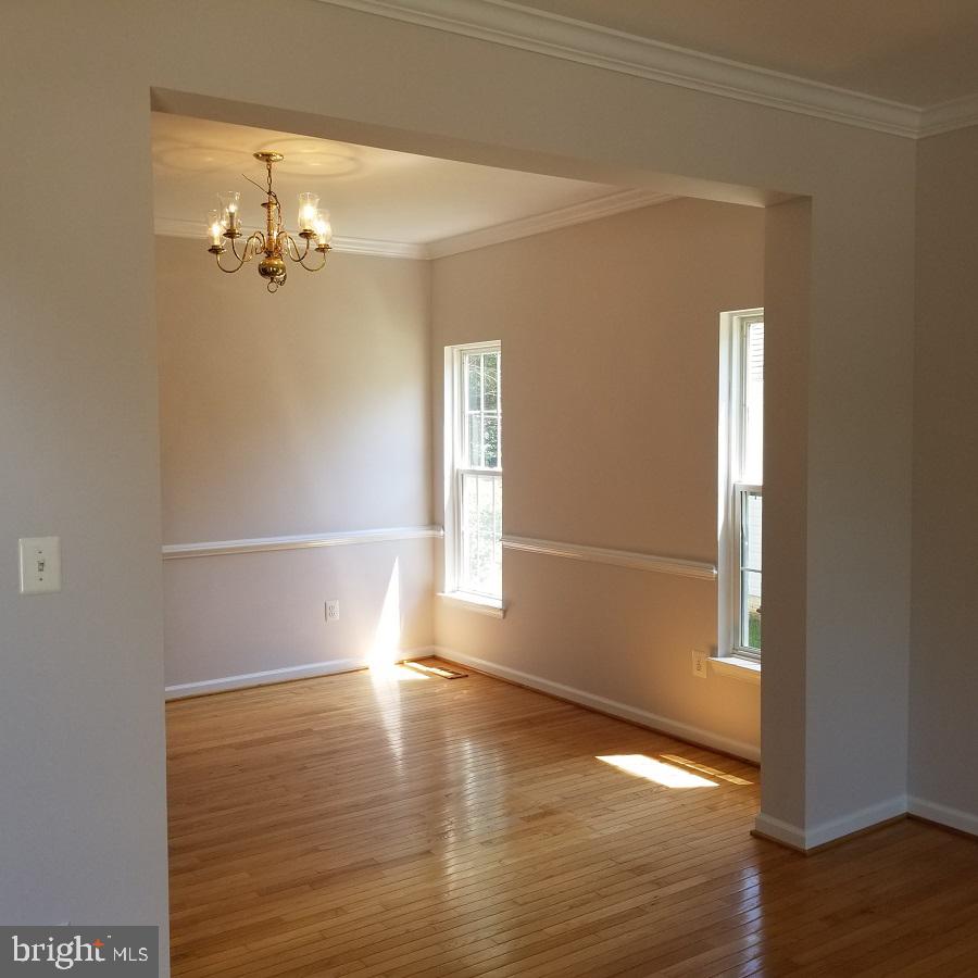 1704 Algonquin Road Frederick, MD 21701 - Photo 11 of 30