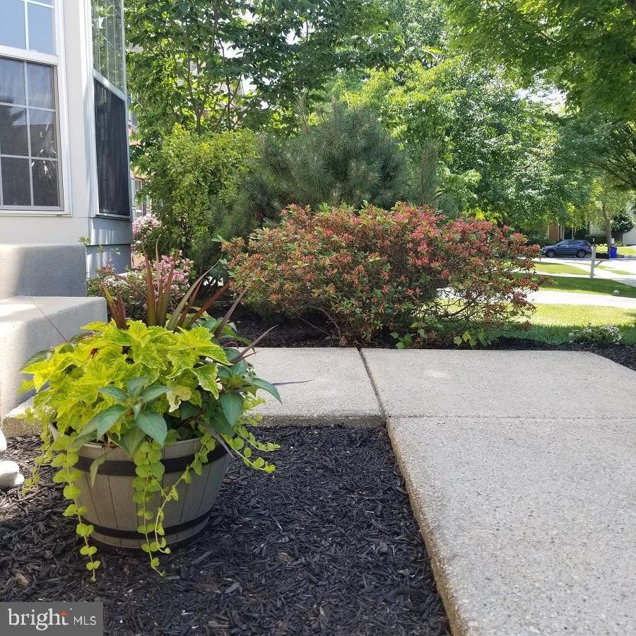 1704 Algonquin Road Frederick, MD 21701 - Photo 4 of 30