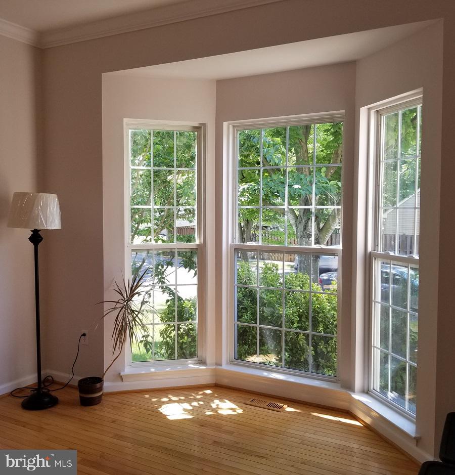 1704 Algonquin Road Frederick, MD 21701 - Photo 8 of 30