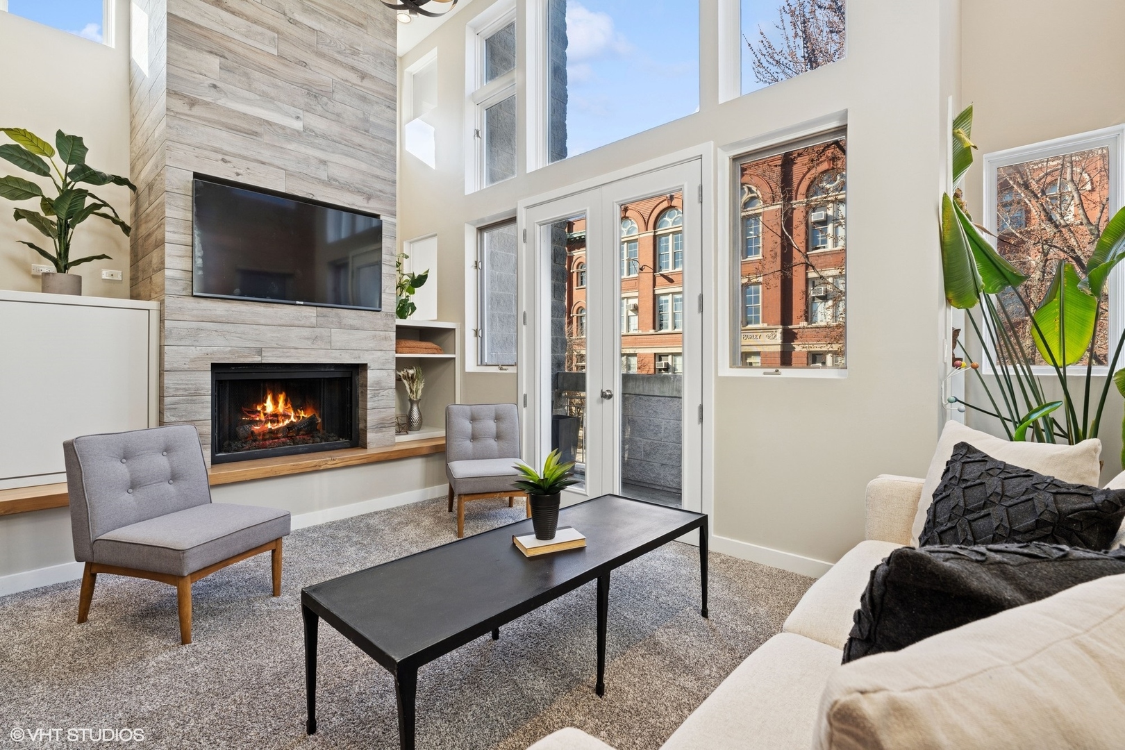 1625 West Barry Avenue, Unit 3 Chicago, IL 60657 - Photo 6 of 32