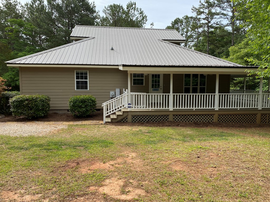 501 Hardy Road LaGrange, GA 30241 - Photo 4 of 37 a front view of a house having yard