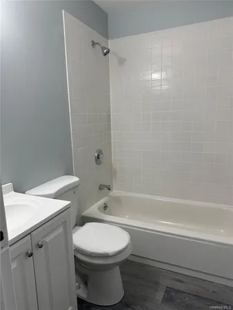 $1,900 | 5 Whitney Lane, Coram, NY 11727