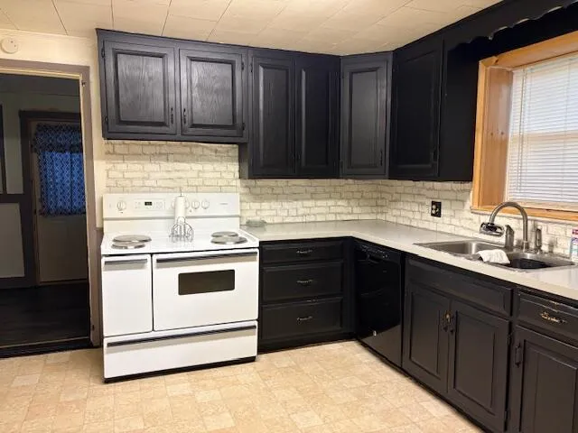 $259,950 | 2356 West Riverside Drive, Salem, VA 24153