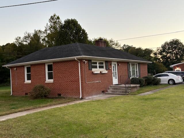 2356 West Riverside Drive Salem, VA 24153 - Photo 3 of 22 a view of a house with a patio