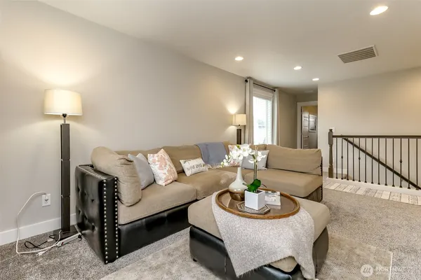 $729,900 | 12517 176th Street East, Puyallup, WA 98374