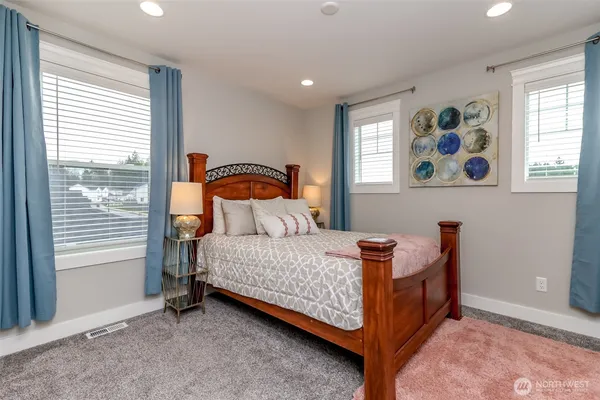 $729,900 | 12517 176th Street East, Puyallup, WA 98374