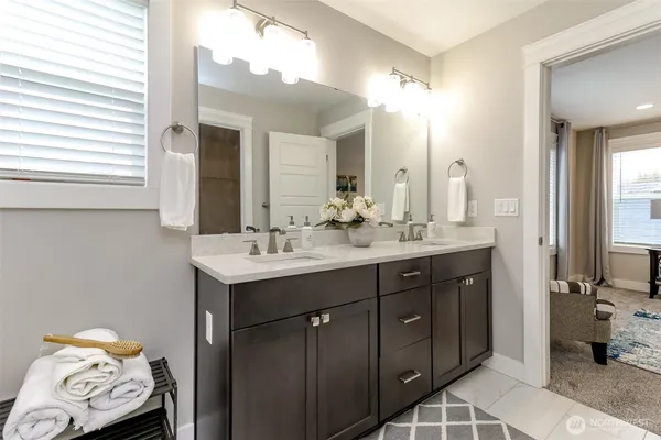 $729,900 | 12517 176th Street East, Puyallup, WA 98374