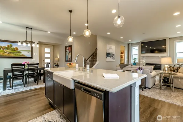 $729,900 | 12517 176th Street East, Puyallup, WA 98374