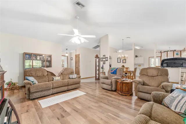 $370,000 | 12681 Southeast 54th Avenue, Belleview, FL 34420