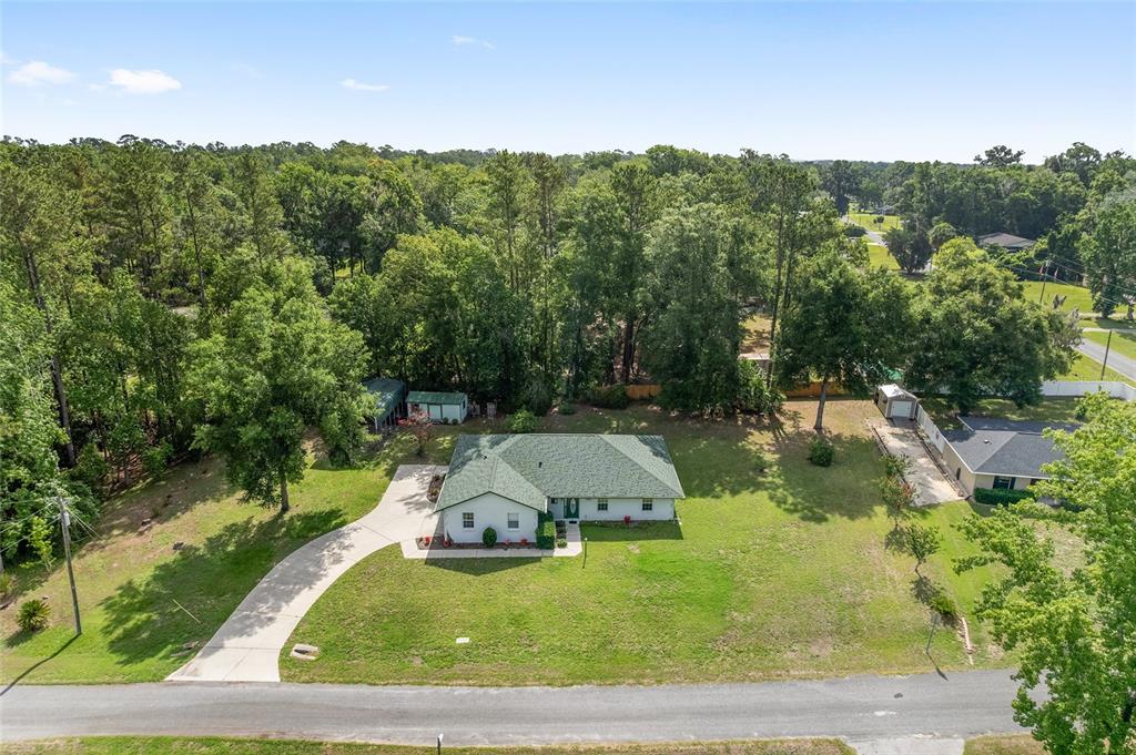 12681 Southeast 54th Avenue Belleview, FL 34420 - Photo 38 of 46 a view of a park with large trees