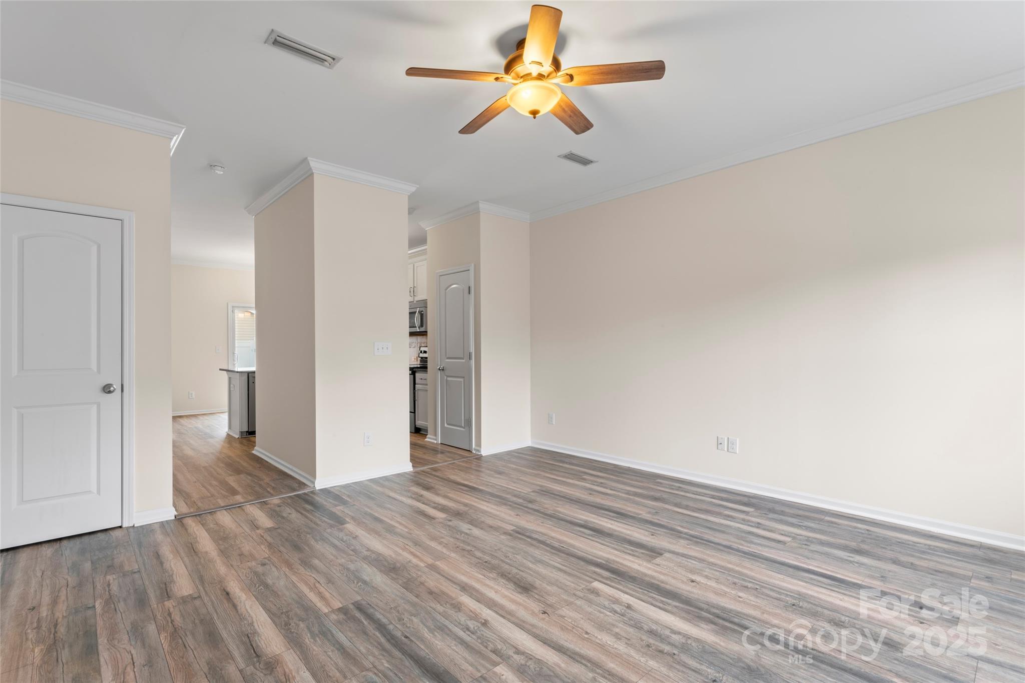 12772 Persimmon Tree Drive Charlotte, NC 28273 - Photo 3 of 32