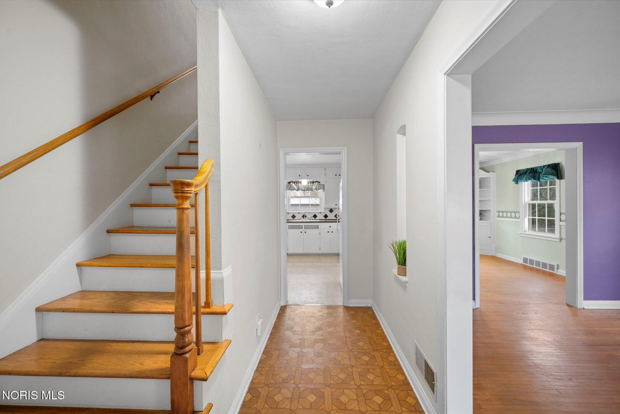 2207 Marlow Road Toledo, OH 43613 - Photo 7 of 34 07-DSC8706