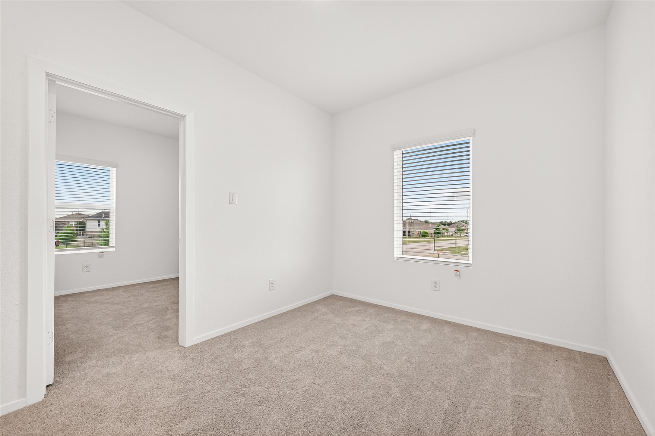 2226 Salinas Drive Rosharon, TX 77583 - Photo 14 of 35