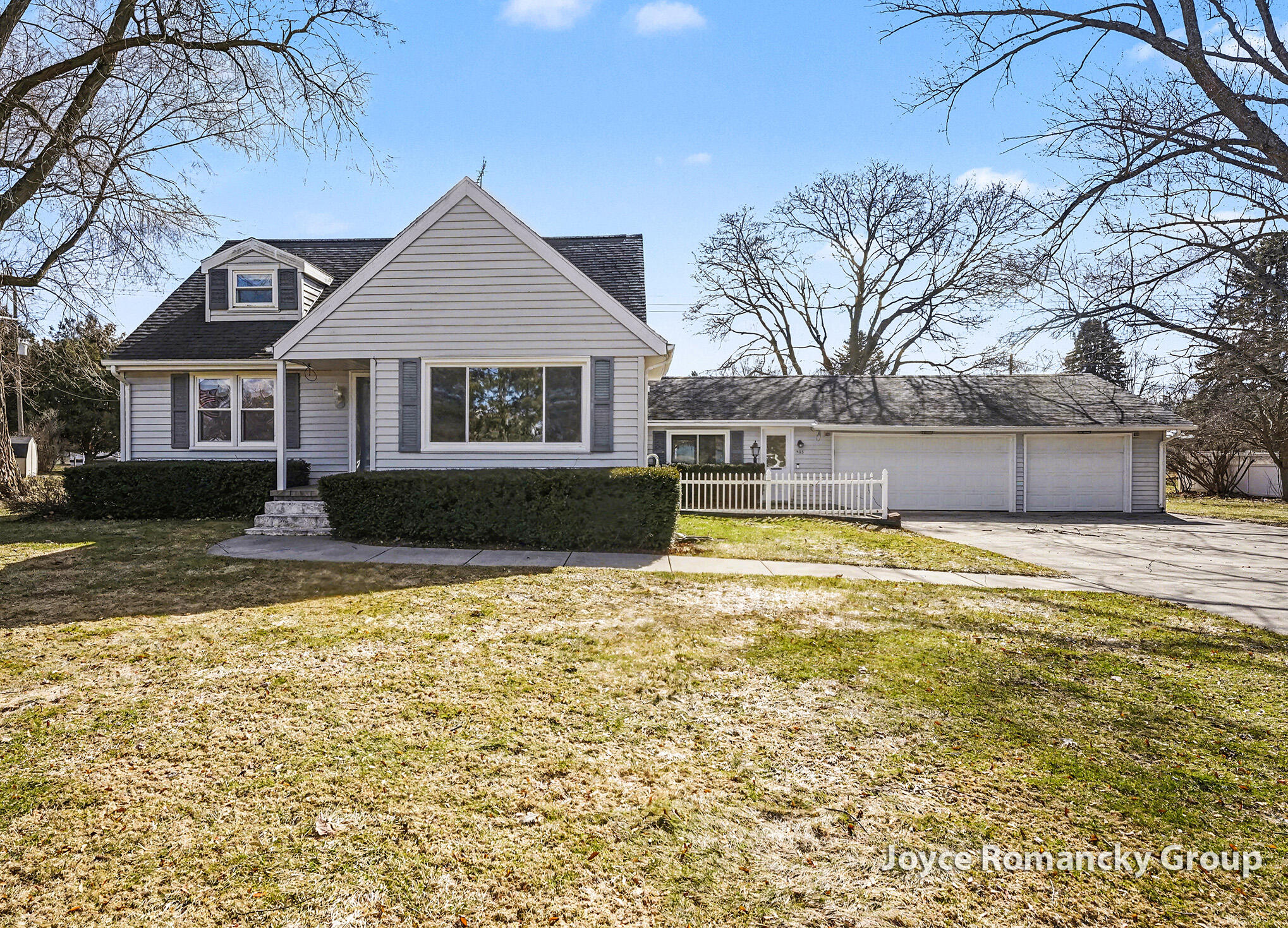 503 West Gilson Street Edmore, MI 48829 - Photo 2 of 30 _DSC0552