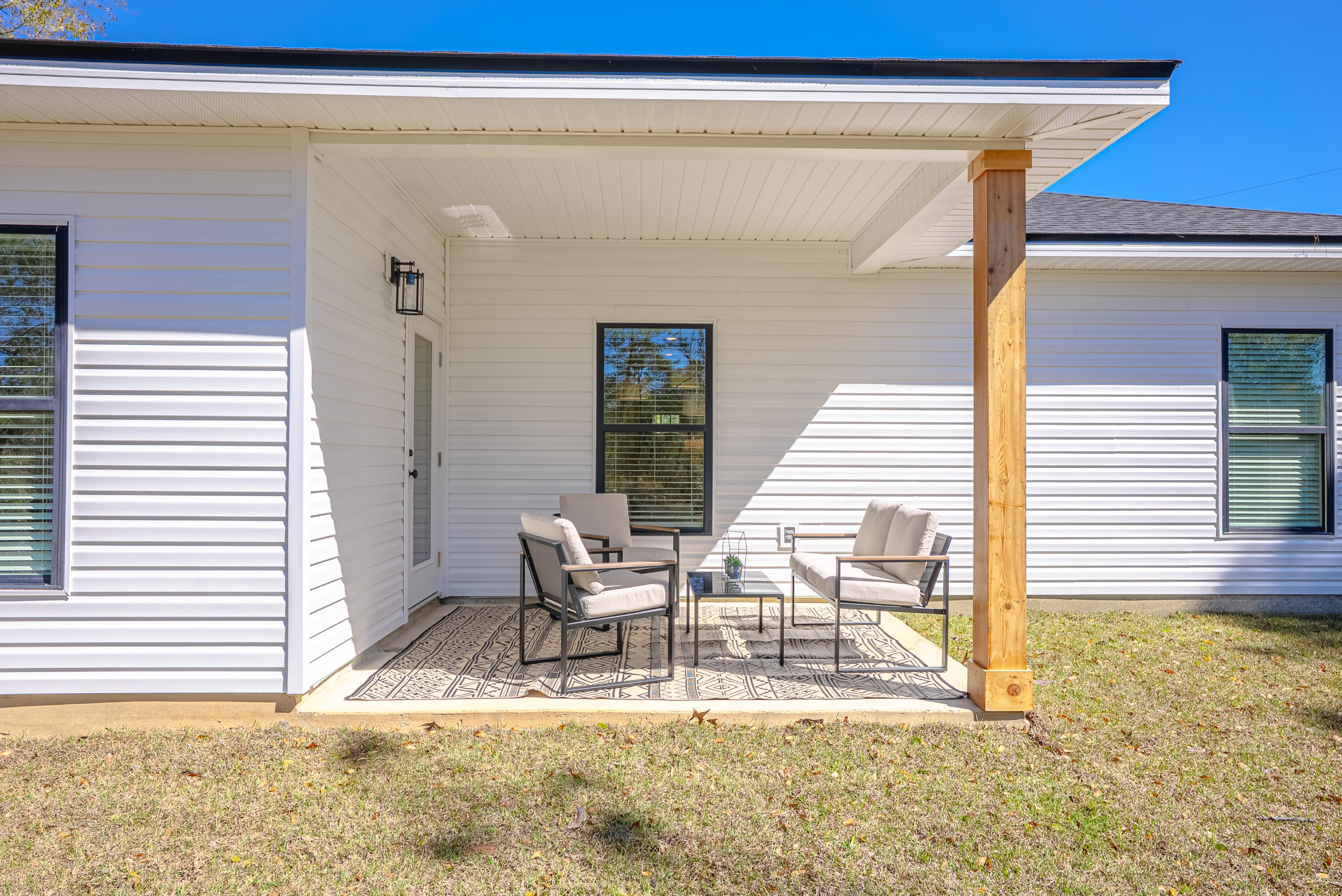 2021 Baldwin Street Chipley, FL 32428 - Photo 16 of 35 a view of back yard of the house