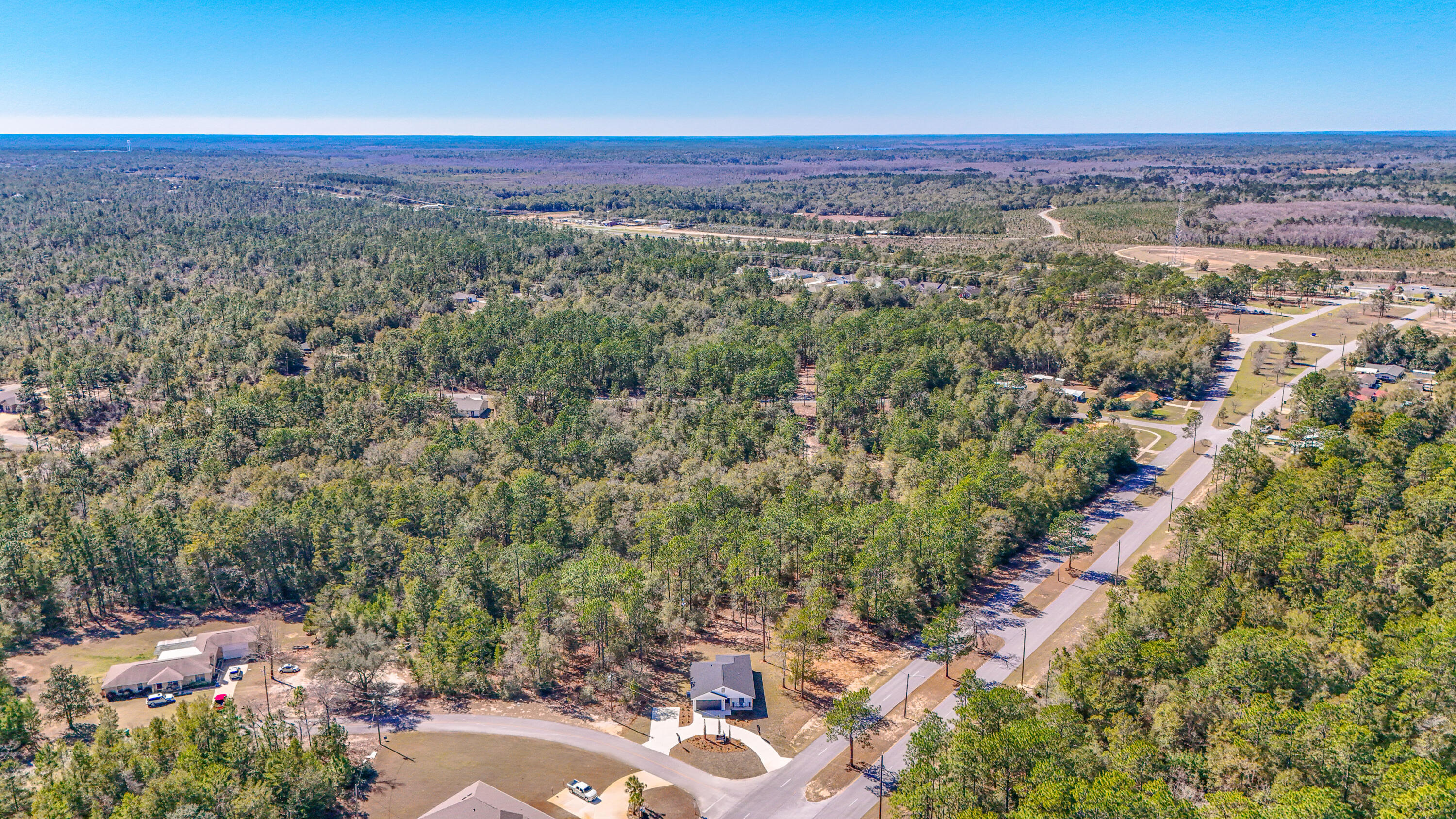 2021 Baldwin Street Chipley, FL 32428 - Photo 32 of 35 an aerial view of a house with a yard