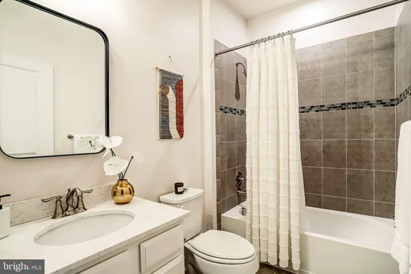 $769,900 | 22317 Seabring Terrace, Ashburn, VA 20148