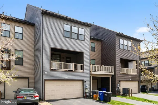 $769,900 | 22317 Seabring Terrace, Ashburn, VA 20148
