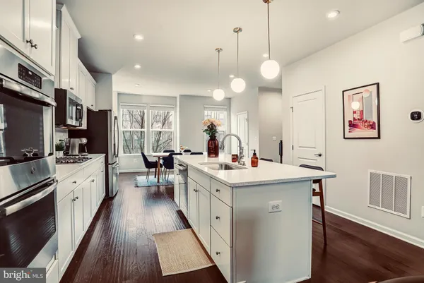 $769,900 | 22317 Seabring Terrace, Ashburn, VA 20148