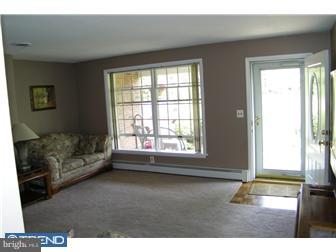 818 Edinburg Road Hamilton, NJ 08619 - Photo 2 of 12 Family Room