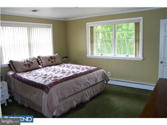 818 Edinburg Road Hamilton, NJ 08619 - Photo 5 of 12 Bedroom - Main
