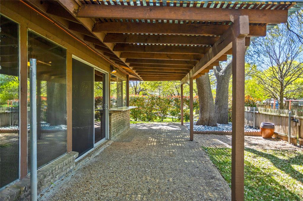 15721 Mapleview Circle Dallas, TX 75248 - Photo 34 of 40 a view of a porch