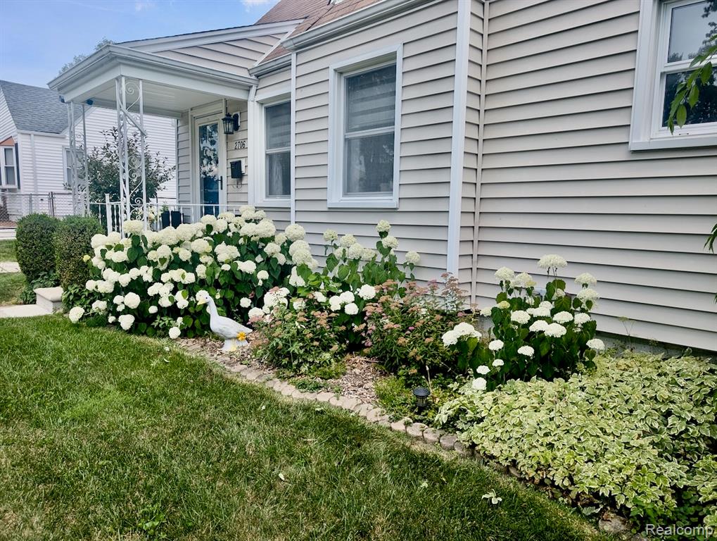 2706 Cumberland Road Berkley, MI 48072 - Photo 49 of 50 Gallery Image 49