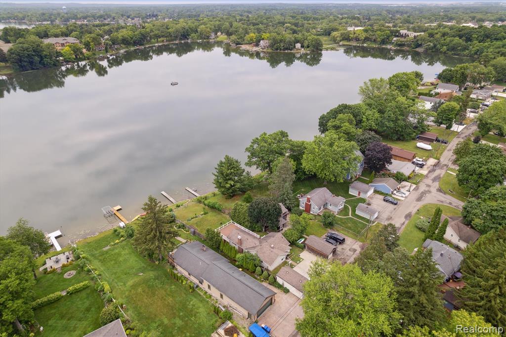 3330 Lexington Road Waterford, MI 48328 - Photo 14 of 47