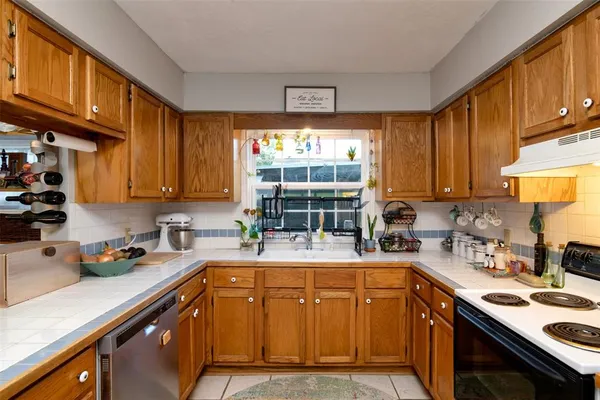 $1,950 | 415 Marietta Street, Denton, TX 76201