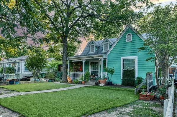 $1,950 | 415 Marietta Street, Denton, TX 76201