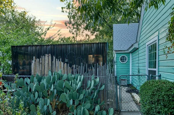 $1,950 | 415 Marietta Street, Denton, TX 76201