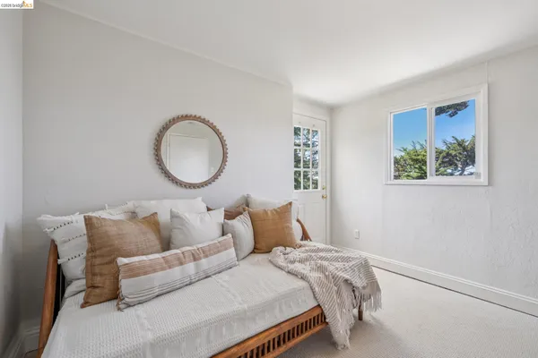 $989,000 | 2250 Pelham Place, Oakland, CA 94611