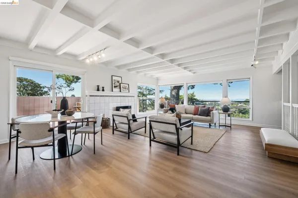 $989,000 | 2250 Pelham Place, Oakland, CA 94611