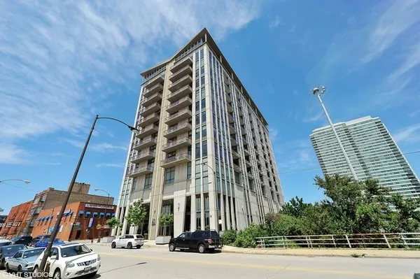 $4,300 | 740 West Fulton Street, Unit 502, Chicago, IL 60661