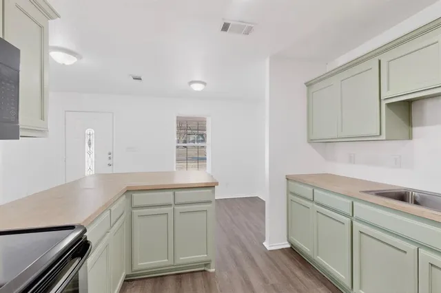 $215,000 | 604 South Maxey Street, Sherman, TX 75090