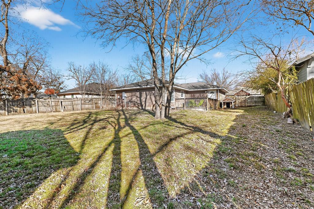 604 South Maxey Street Sherman, TX 75090 - Photo 22 of 25