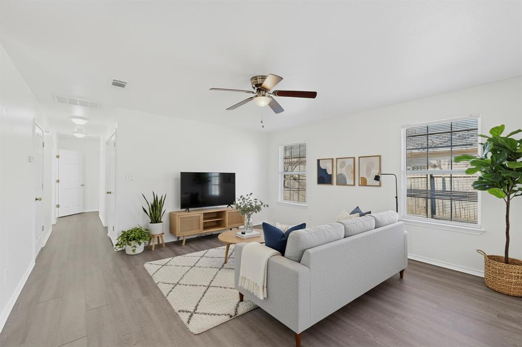 604 South Maxey Street Sherman, TX 75090 - Photo 3 of 25 Virtually staged living room area