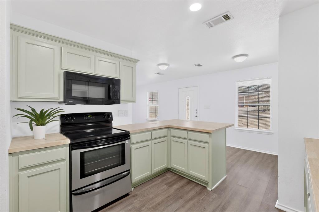 604 South Maxey Street Sherman, TX 75090 - Photo 9 of 25