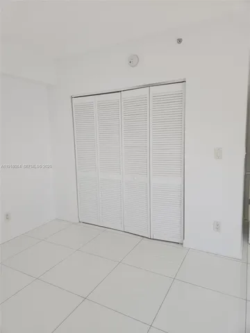 $3,999 | 325 South Biscayne Boulevard, Unit 921, Miami, FL 33131